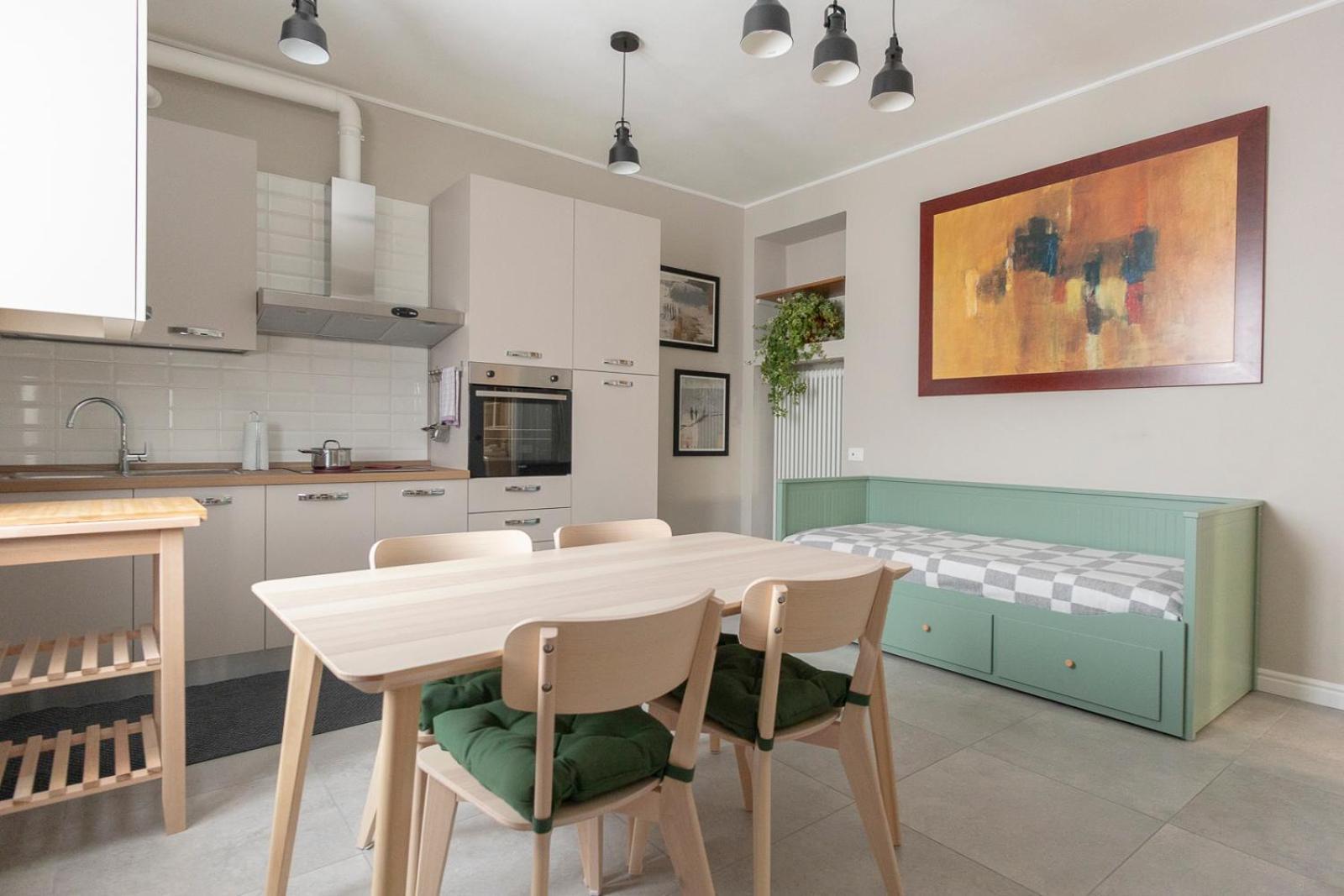 Classic Apartment,1743047092:JPEG